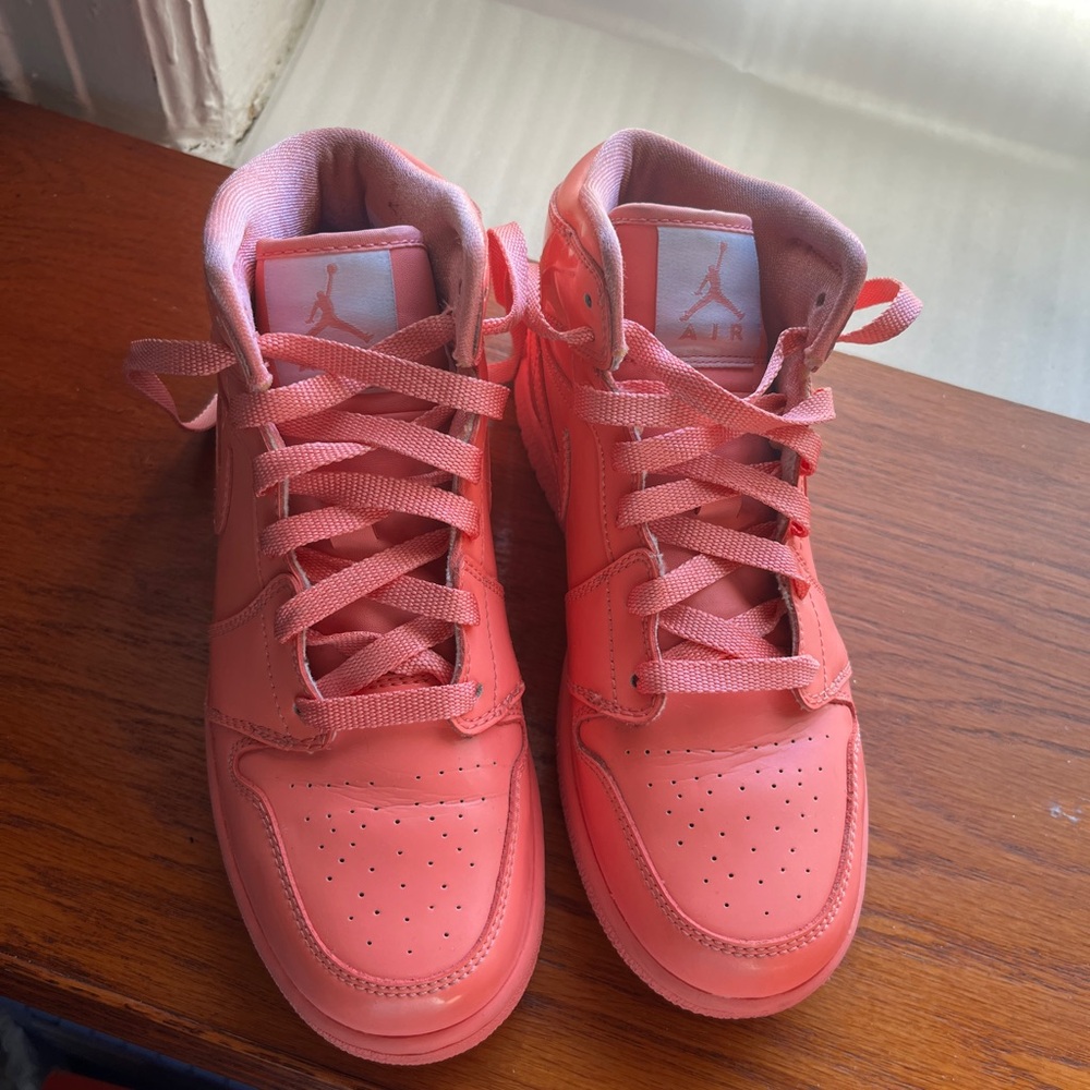 Jordan 1 Women's Sneakers in Coral Pink 2009